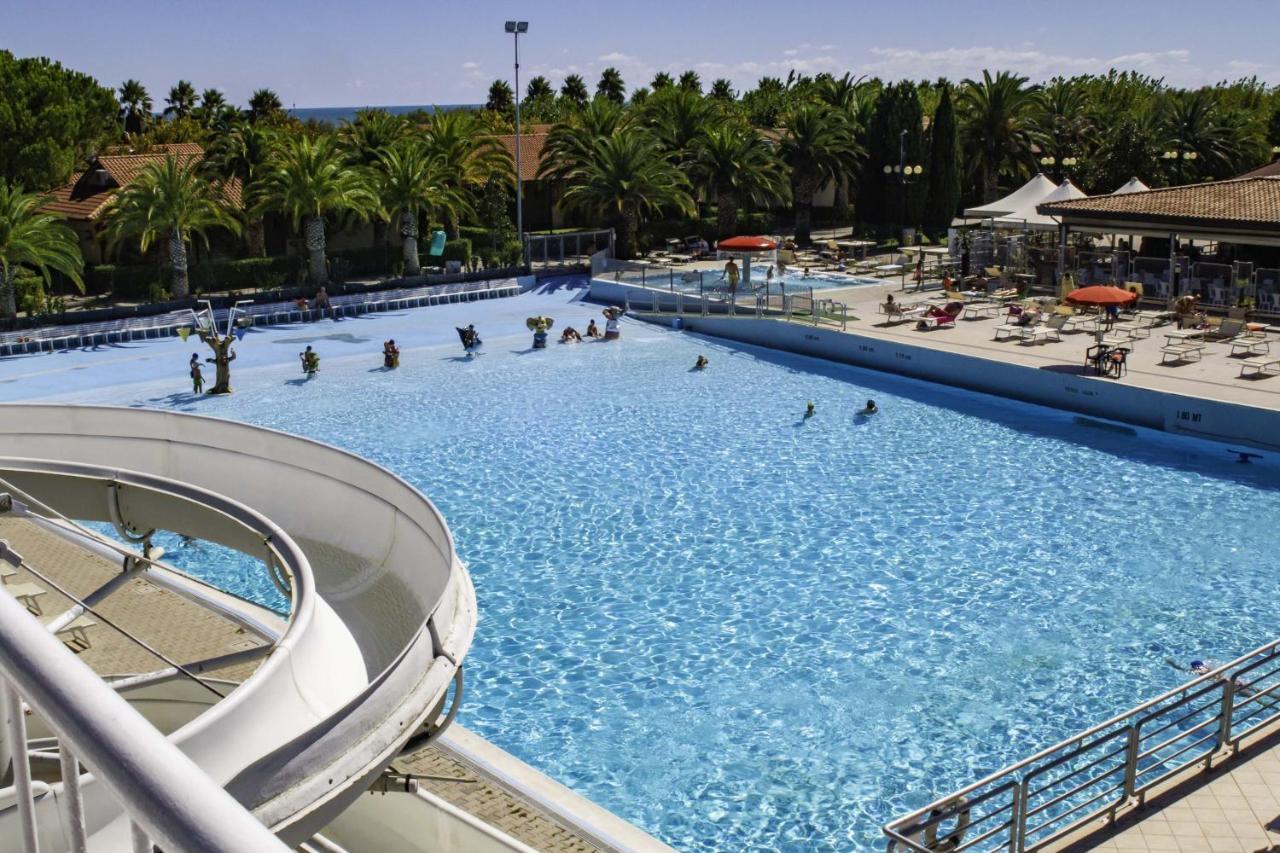 Villaggio Lido D'Abruzzo Roseto Degli Abruzzi Luaran gambar