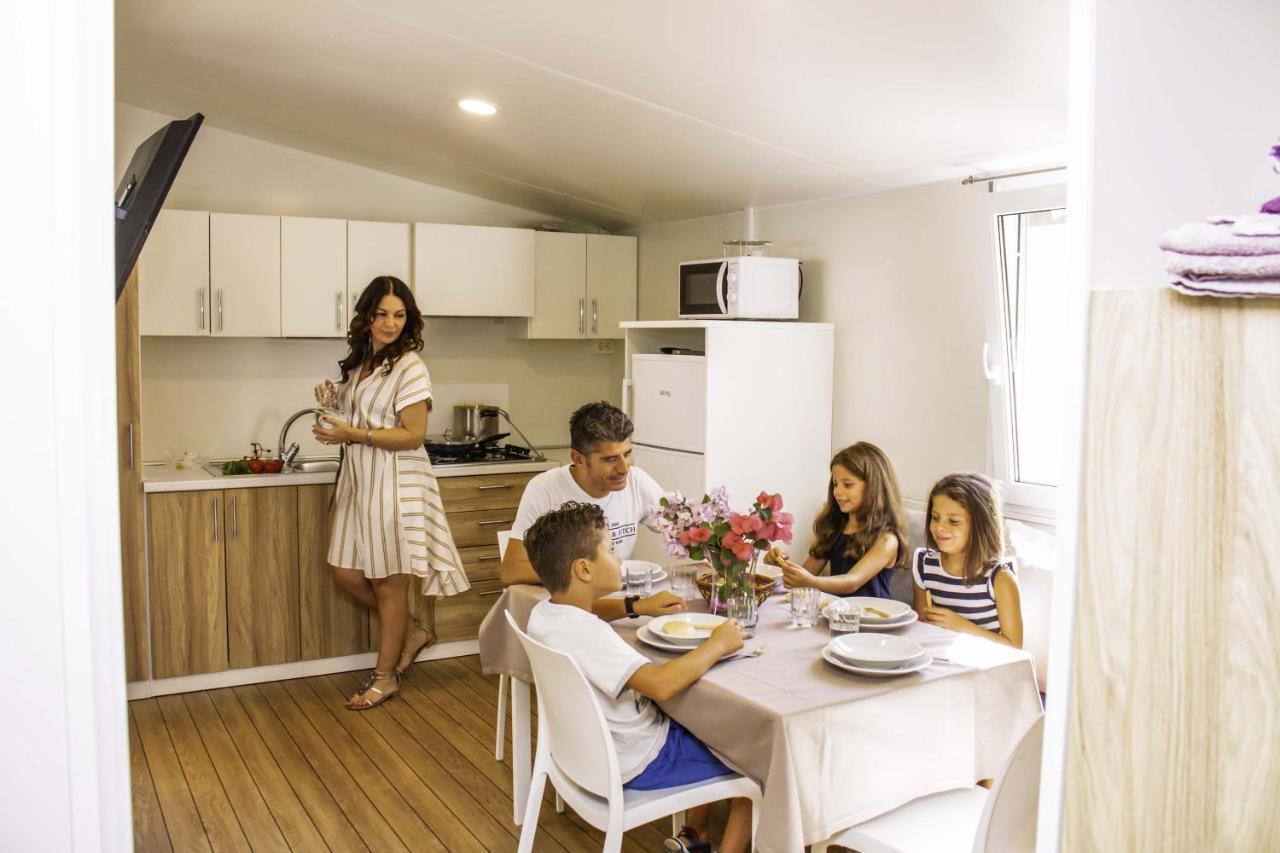 Villaggio Lido D'Abruzzo Roseto Degli Abruzzi Luaran gambar