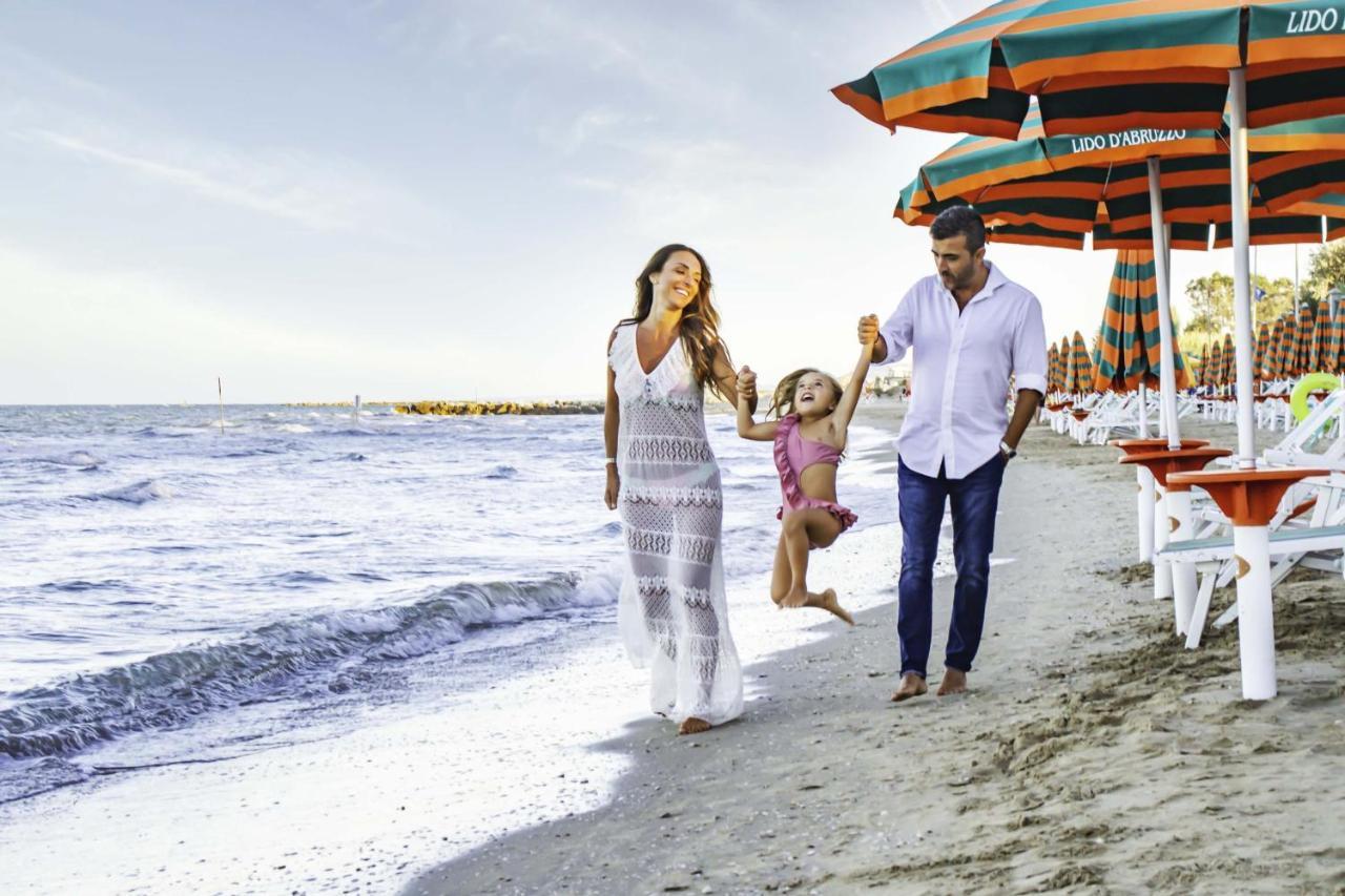 Villaggio Lido D'Abruzzo Roseto Degli Abruzzi Luaran gambar